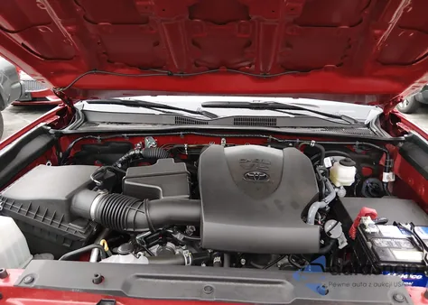 2022 Toyota Tacoma Trd Off Road from USA, damaged, VIN 3TMAZ5CN2NM191598